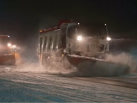 «Пік активності снігового циклону вистояли». На Рівненщині зняли обмеження руху вантажівок

