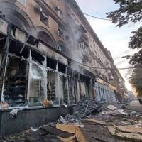 Десятки людей під завалами в Запоріжжі: ворог ударив по житловій забудові (ФОТО/ВІДЕО)