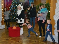 Діти, батьки яких загинули на Донбасі, отримали подарунки (ФОТО)