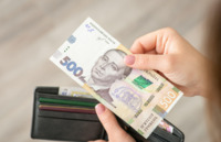 Старі 500 гривень зникають з обігу: НБУ назвав купюри, які більше не видають банки