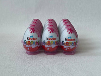 Прихована небезпека популярних солодощів: що не так із Kinder Surprise