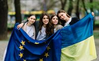 Як у Європі: українцям до 18 років заборонять самостійно виїжджати за кордон