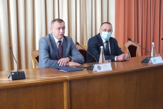 Андрій Рудницький – праворуч