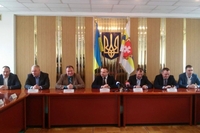 Президія облради просить Президента та Вищу раду юстиції дати оцінку судді Салу, що поновив на посаді Ковальчука