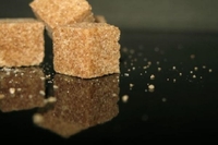 Коричневий цукор: чи корисний він для організму