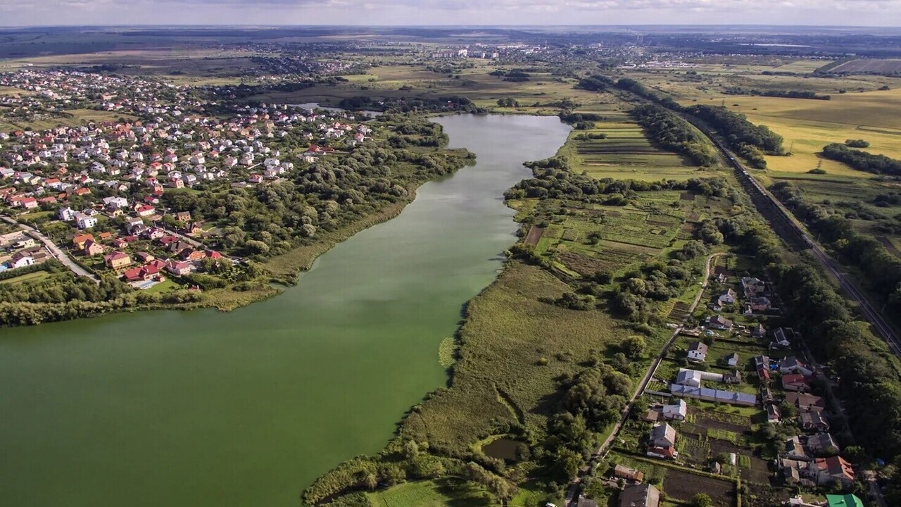 Стоки більше не потраплятимуть у водойму: у Басовому Куті реалізують проєкт зеленого відновлення