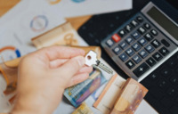 Українцям розповіли, чи треба перереєструвати права власності на нерухомість по-новому