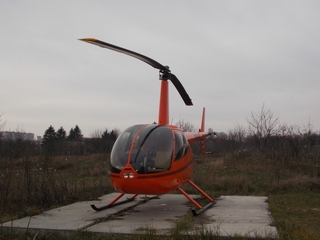Службовий вертоліт для огляду газопроводу