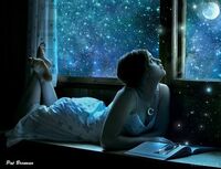 5 ситуацій, коли не можна дивитись у вікно, щоб не притягнути в дім лихо: народні прикмети