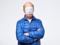Українців хочуть штрафувати за неправильно одягнену маску