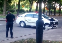 Автомобіль служби охорони потрапив в Рівному у ДТП (ФОТО)