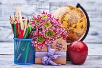 5 жовтня - День вчителя: вітання та листівки (ФОТО)