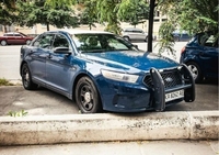 Перехожі озиралися: в Україні засікли рідкісний поліцейський автомобіль з США (ФОТО)