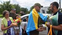 Вважався зниклим безвісти понад рік: додму повернувся боєць з Рівненщини