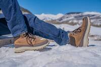 Чоловіче зимове взуття adidas: максимальна підтримка та якість!