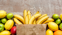 Банани без пестицидів: Як вибрати якісні фрукти за цифрами на наклейці