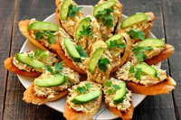 Смачніша за сиркову. Намазка за 10 хвилин на грінки, яку люблять і хвалять всі (ФОТО)