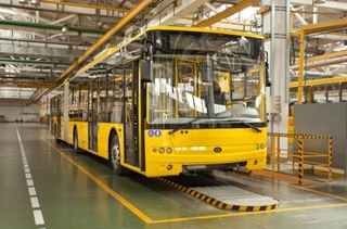 Автобуси, які виробляються просто в Луцьку й могли б та мали б -- замінити там 90% маршруток, якщо не 100%. Якби на це були замовлення