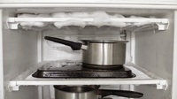 Чим обробити морозильну камеру, щоб не «наростав» лід