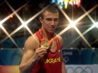 Васі час на батьківщину? Боксер Ломаченко відправив свої олімпійські медалі до Костроми