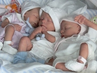 У Рівному народилася трійня. Двоє з трьох малюків – близнюки (ВІДЕО)