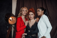 Люди з яким кольором волосся живуть найменше 