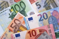 Курс євро піднявся вище 34 гривень 