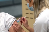 23 смерті після вакцинації від COVID-19 зафіксували у Норвегії (ФОТО)