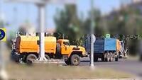 Росіяни почали фарбувати військові вантажівки в помаранчевий: навіщо це роблять