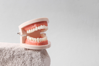 Зуби сиплються: стоматологи назвали продукти, які шкодять зубам