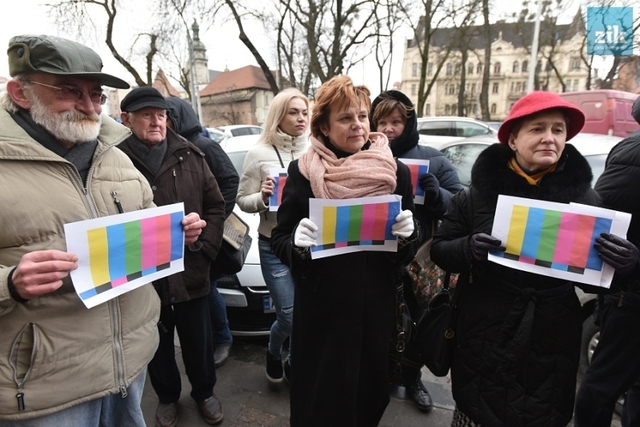 Відомі львівські журналісти: учасники всіх Майданів, борці за Незалежність України -- доборолися