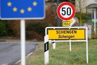Вільно перетинатимуть кордони Шенгену: кого стосуються зміни, що запроваджуються у 2024-му?