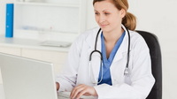 СТОП, онлайн-запис: у Рівному можна потрапити на прийом до лікаря лише через реєстратуру