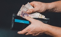 На Рівненщині зарплата зросла на 38%: чинники до збільшення доходів громадян (ФОТО)