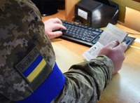 «Плюнув в лице поважним людям» - українець показав на кордоні підозріле посвідчення військовозобов’язаного