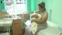 На Хмельниччині жінка народила 18-ту дитину. Пологи – кожен рік