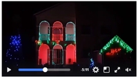 На Рівненщині сім'я влаштувала мегакруте світлове шоу на своєму будинку