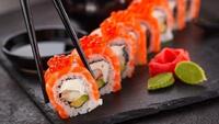 Міжнародний день суші: Чим небезпечна любов до популярної страви з сирою рибою