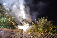 Вночі у Рівному загорівся дах житлового будинку (ФОТО)