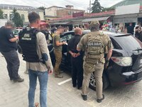 Затримання на продуктовому ринку Рівного: що відомо (ФОТО)