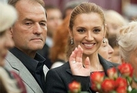 Медведчук виявився співвласником телеканалу «1+1». Його акції записані на Оксану Марченко (ФОТО)