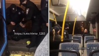 Поліція «скрутила» пасажира тролейбуса, бо він був без маски (ВІДЕО) 