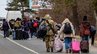 Телефонують і уточнюють чи є місця: з якого регіону України поляки чекають найбільше біженців