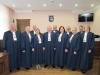 У Рівному 12 суддів переодяглися у нові мантії (ФОТОФАКТ)