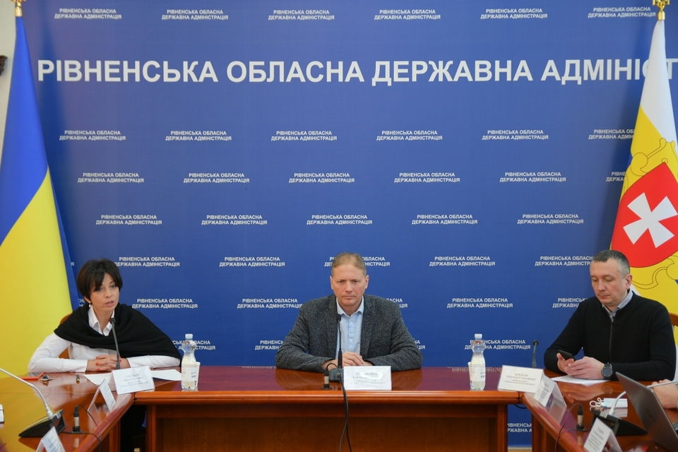 Зліва - Іванна Смачило, посередині - Ігор Тимошенко. Фото - РОДА,