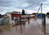 Зіпсований відпочинок: курортну Кирилівку затопило (ФОТО)