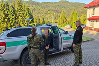 Поляки на дорозі зупинили бус з чотирма українцями: чому їх повернули додому?