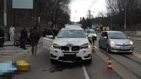 У Львові водій BMW X5 на смерть збив кур'єрку Glovo (ВІДЕО 18+)