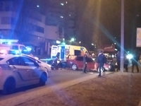 Травмованого у ДТП на Шухевича водія діставали рятувальники (ФОТО)