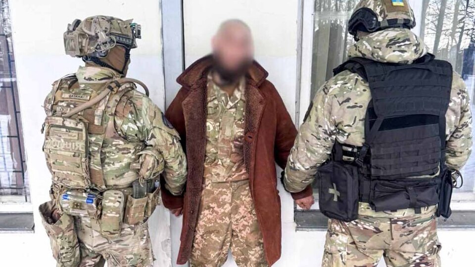 Біля Рівного порізали військового, який повернувся з полону (ФОТО)